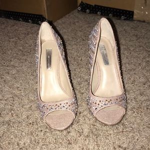 I.N.C international concepts pumps